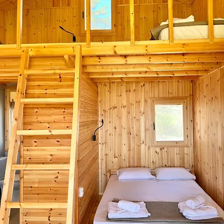 Nirikos キャンプ場 Spasmeni Vrisi